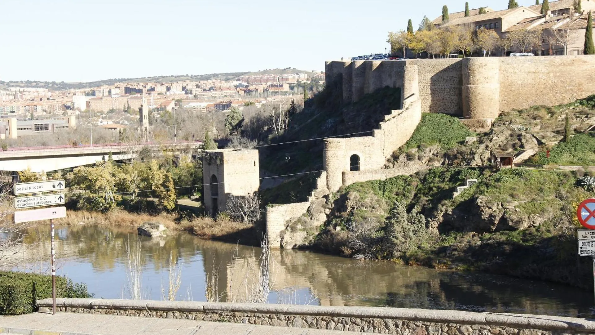 The Bridge House Of Toledo 아파트